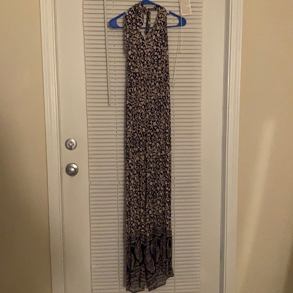 NWT AMERICAN EAGLE HALTER TOP JUMPSUIT WITH POCKETS